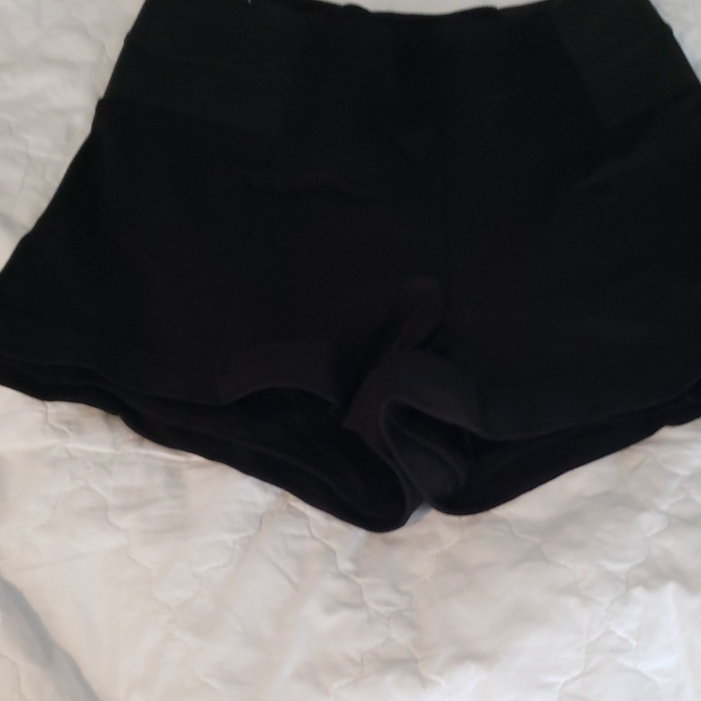 Black knit pull on short